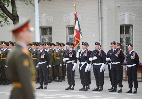 Aviateurs français du Normandie-Niemen avant de défiler sur la place Rouge le 9 mai 2010